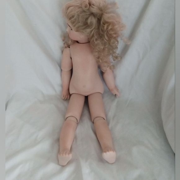 Vintage Artist  Reproduction All Porcelain Jointed Doll - Picture 6 of 16
